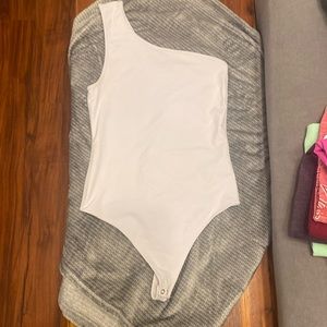 Abercrombie & Fitch barely shoulder body suit SZ M, thong in Excellent condition